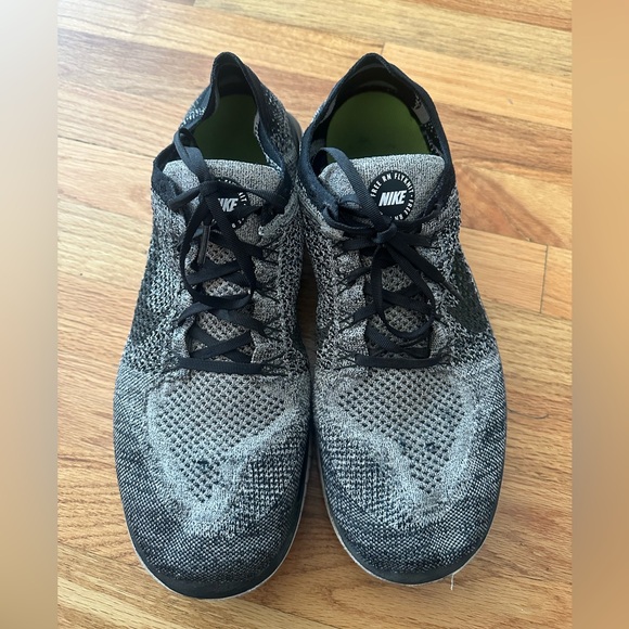 Nike Free Run Flyknit - Picture 3 of 7